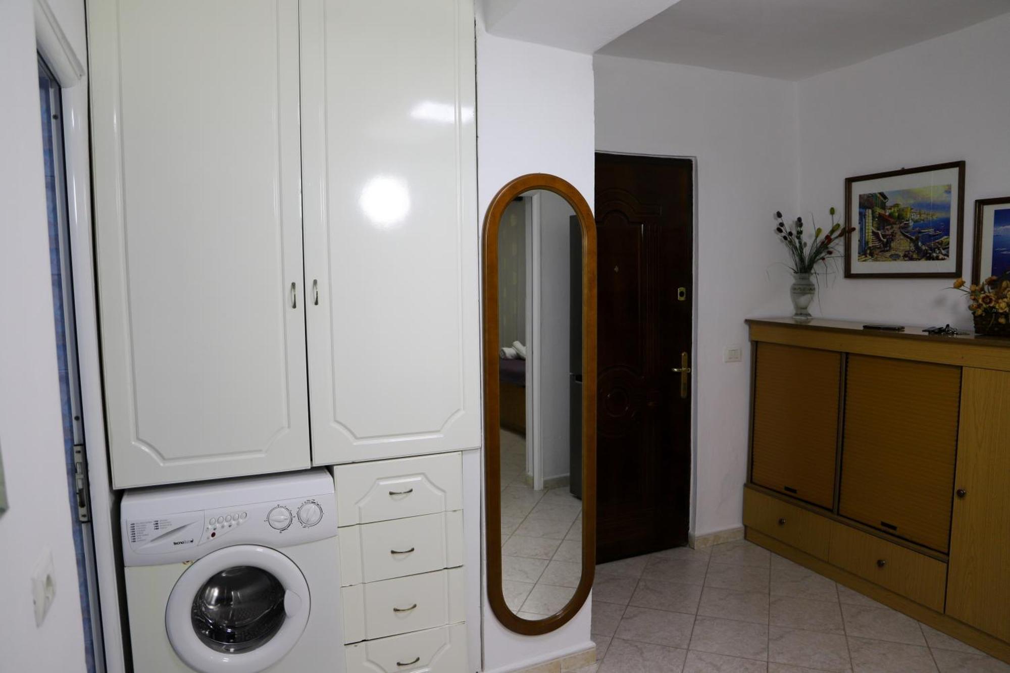 Lola'S Apartament Appartement Berat Buitenkant foto